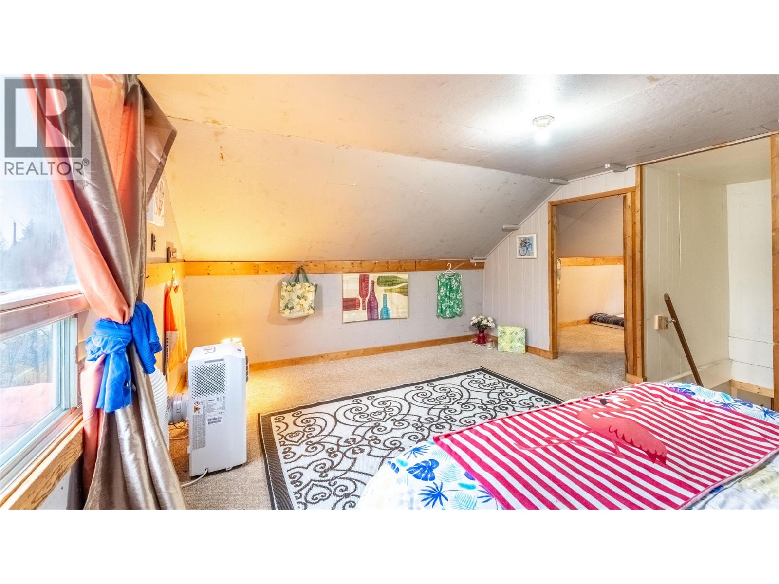 1412 Ainsworth Avenue - 24