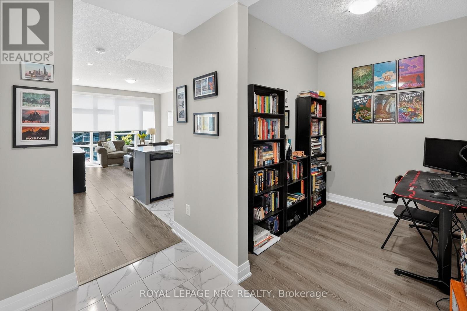 #232 16 CONCORD PLACE - 15