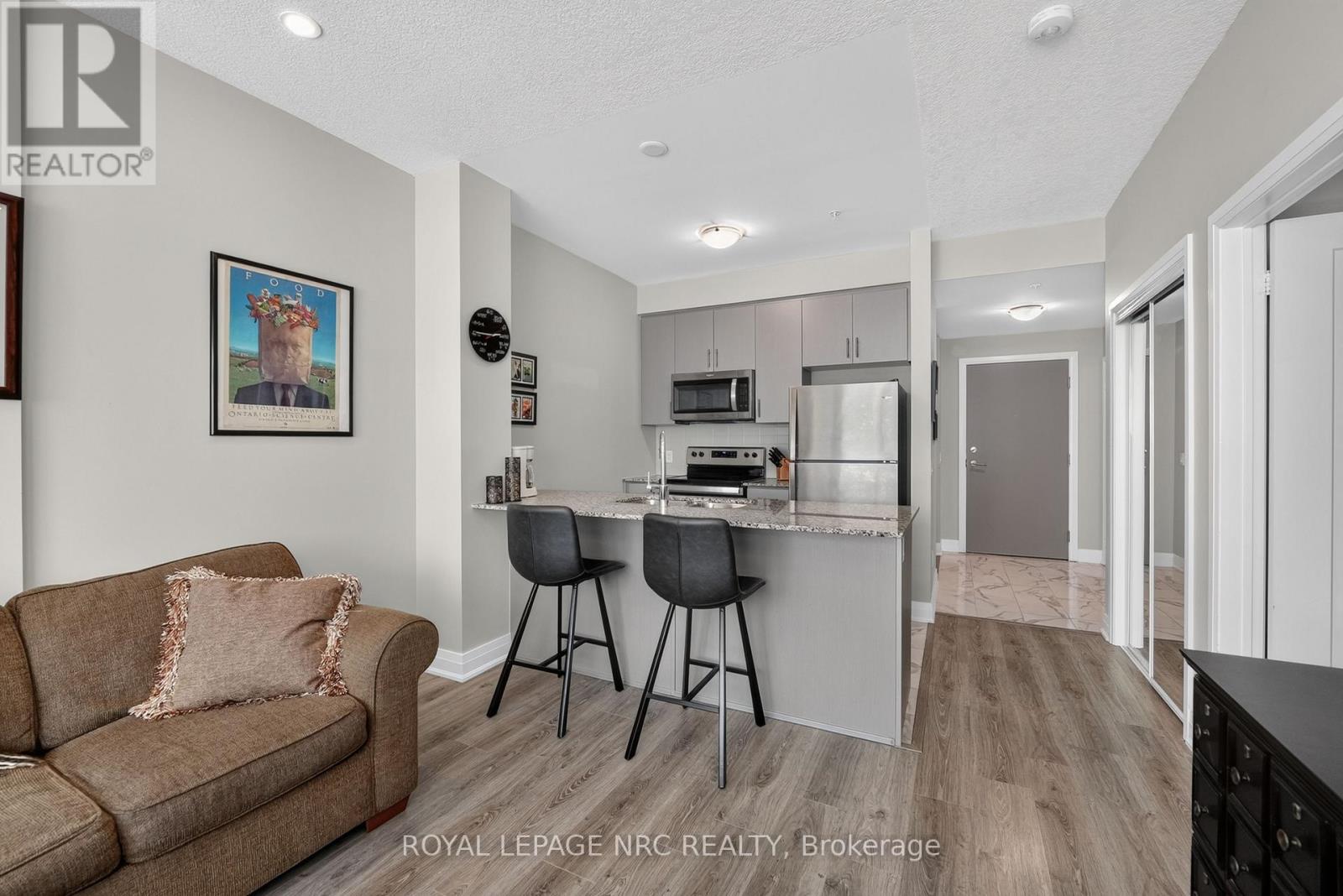#232 16 CONCORD PLACE - 5