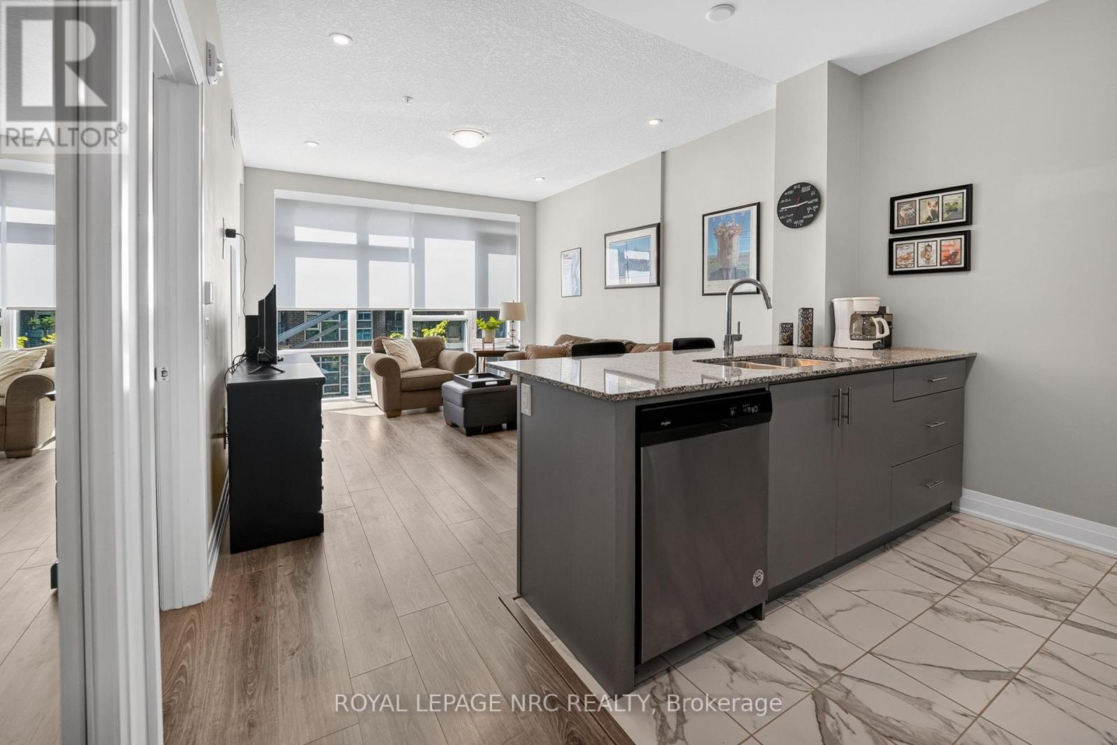 #232 16 CONCORD PLACE - 7