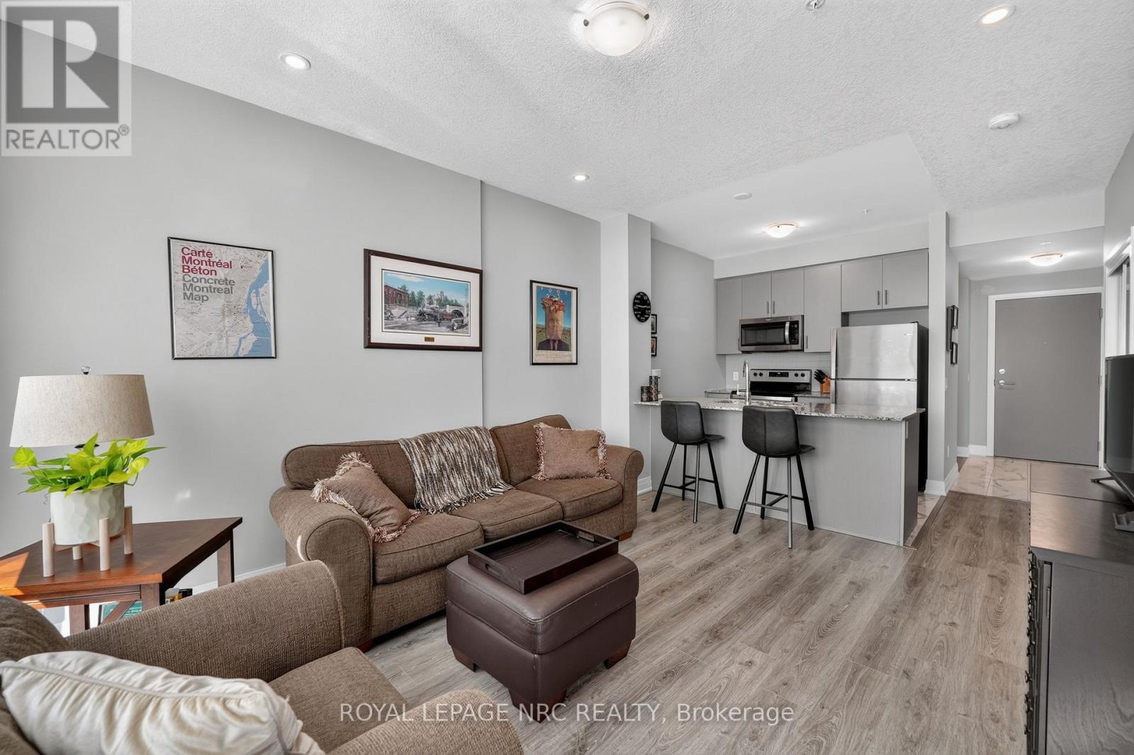 #232 16 CONCORD PLACE - 9