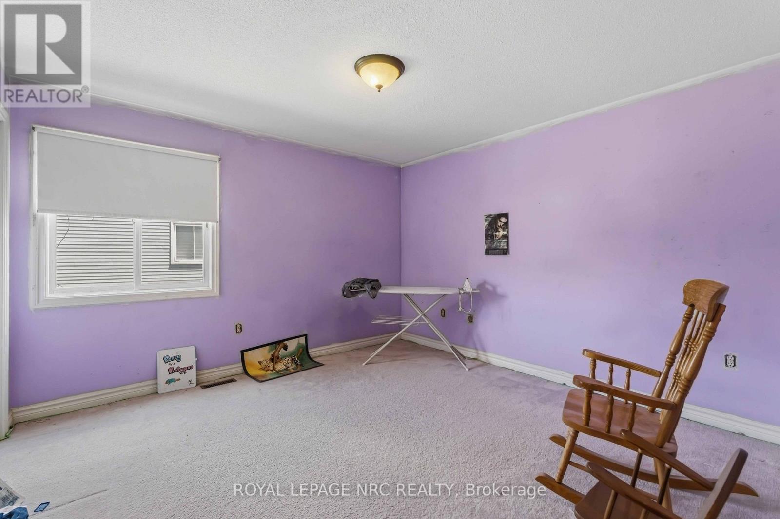 23 WOODSIDE SQUARE - 20