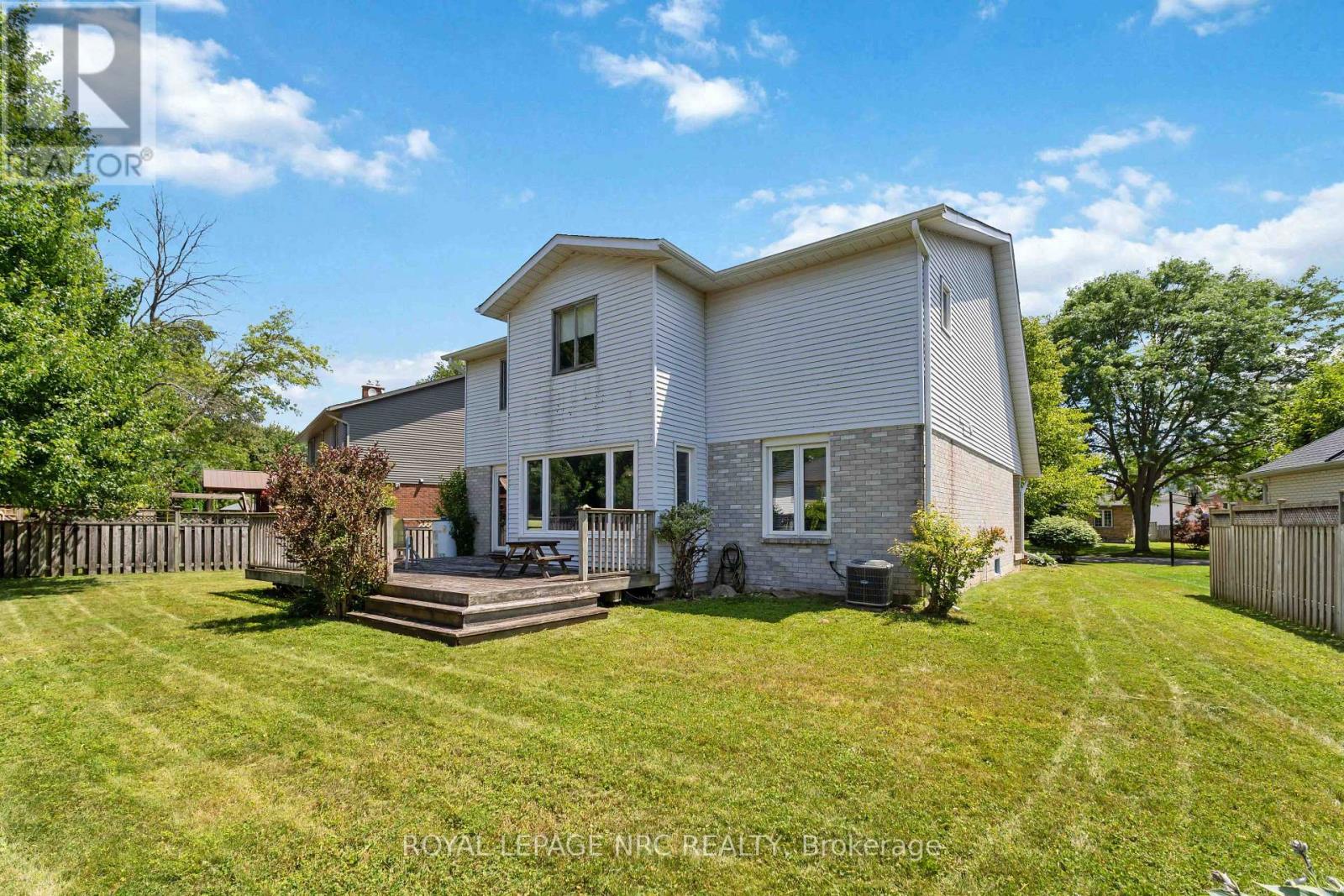 23 WOODSIDE SQUARE - 33