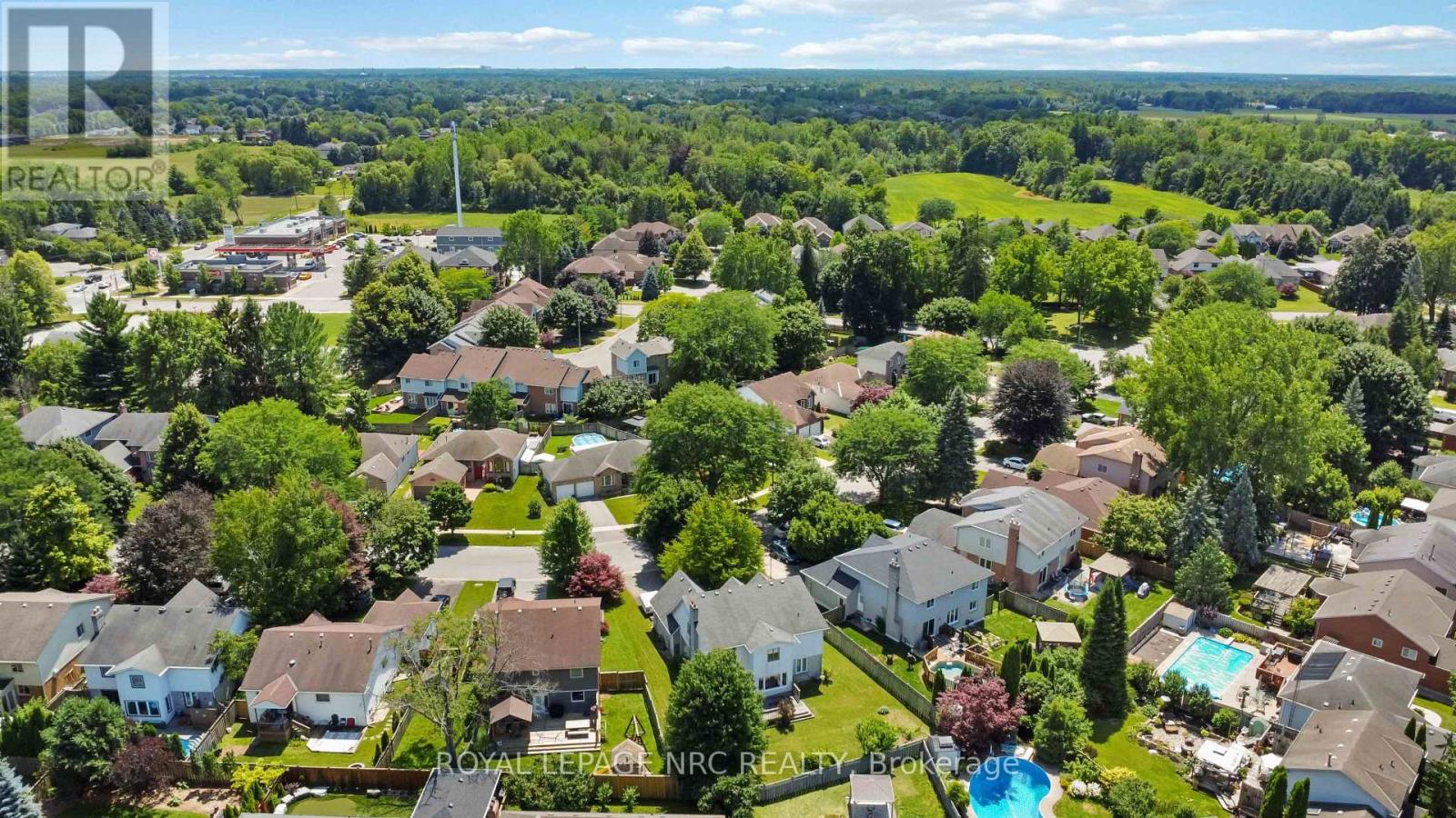 23 WOODSIDE SQUARE - 44