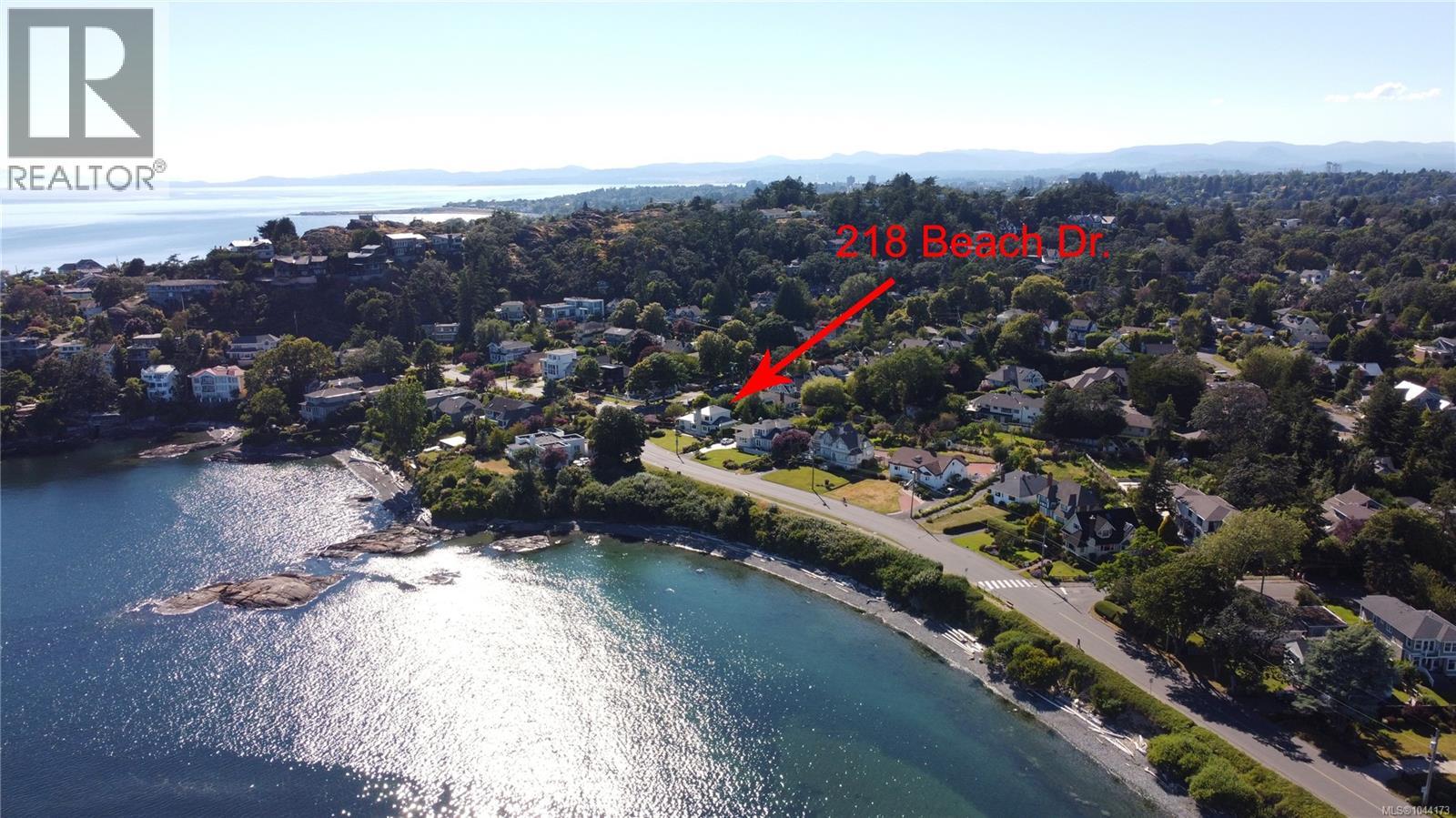 218 Beach Dr - 2
