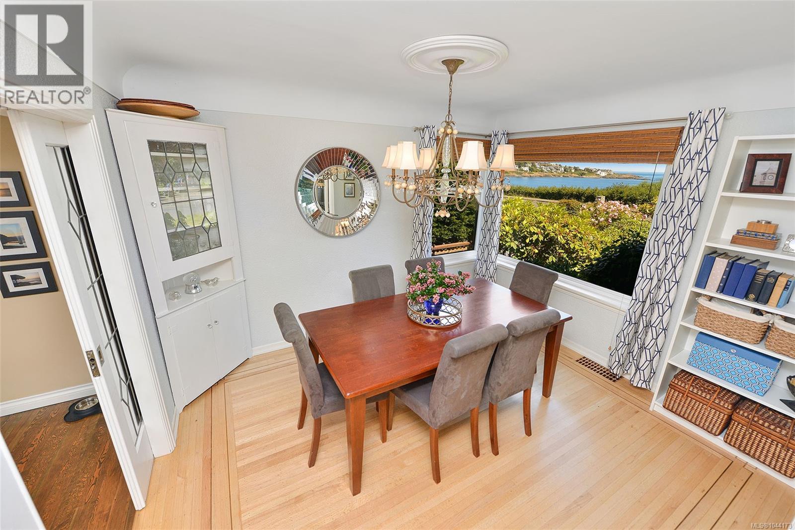 218 Beach Dr - 22