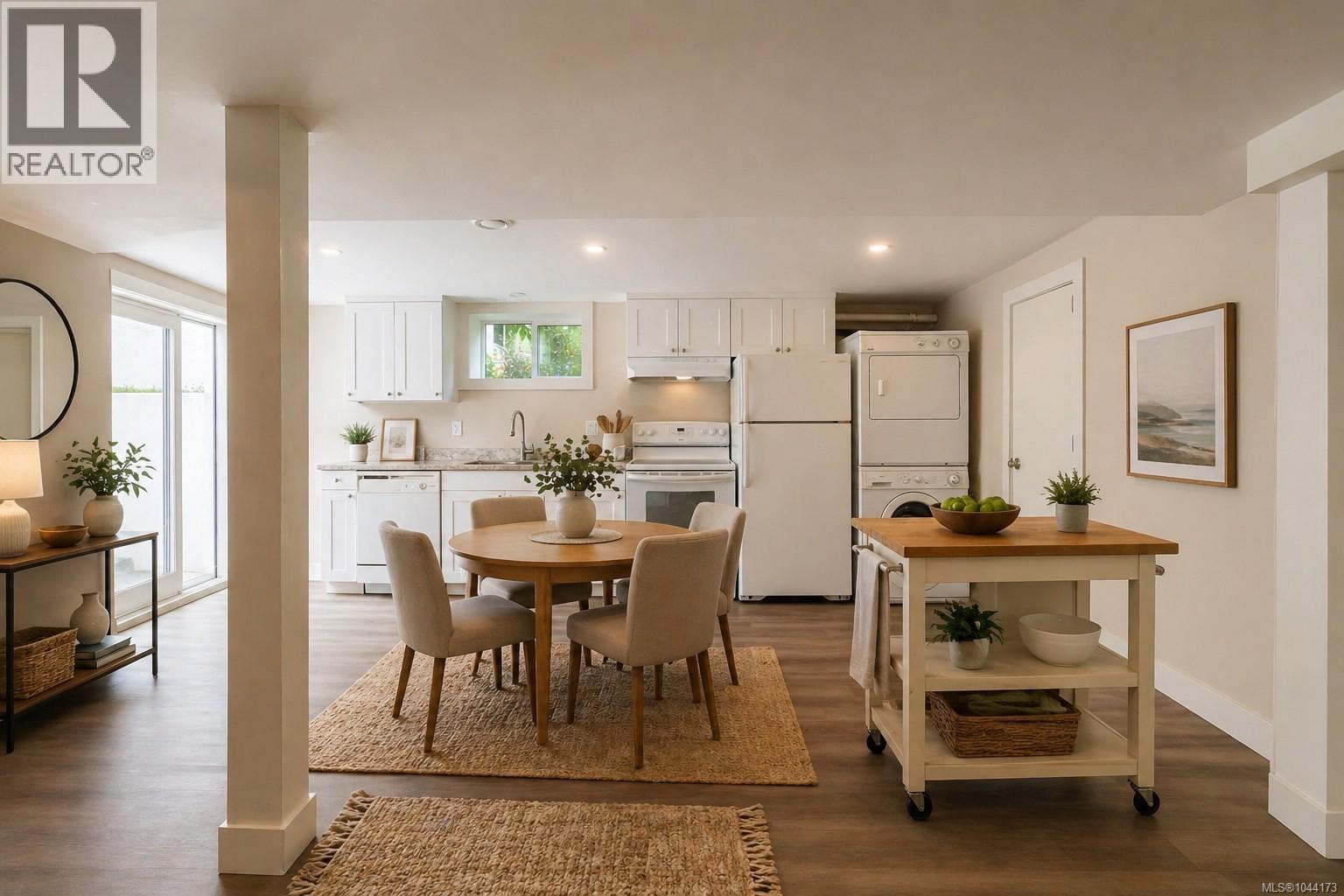 218 Beach Dr - 48