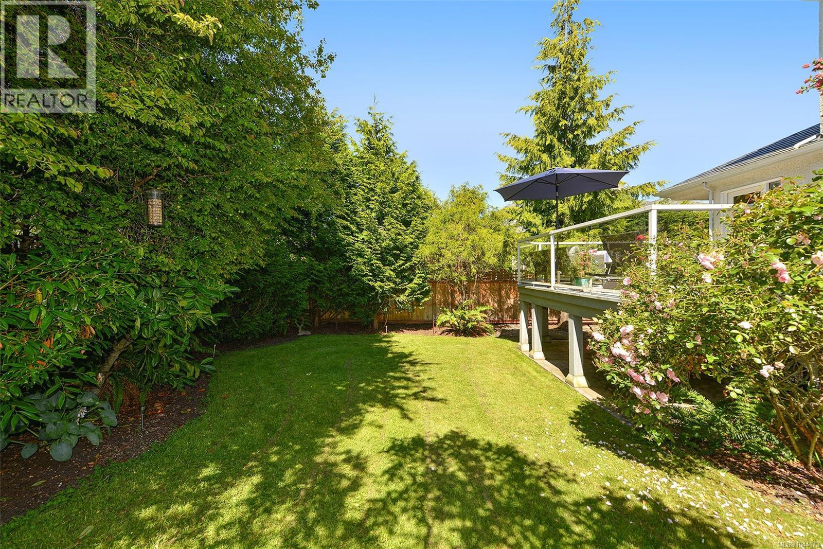 218 Beach Dr - 61
