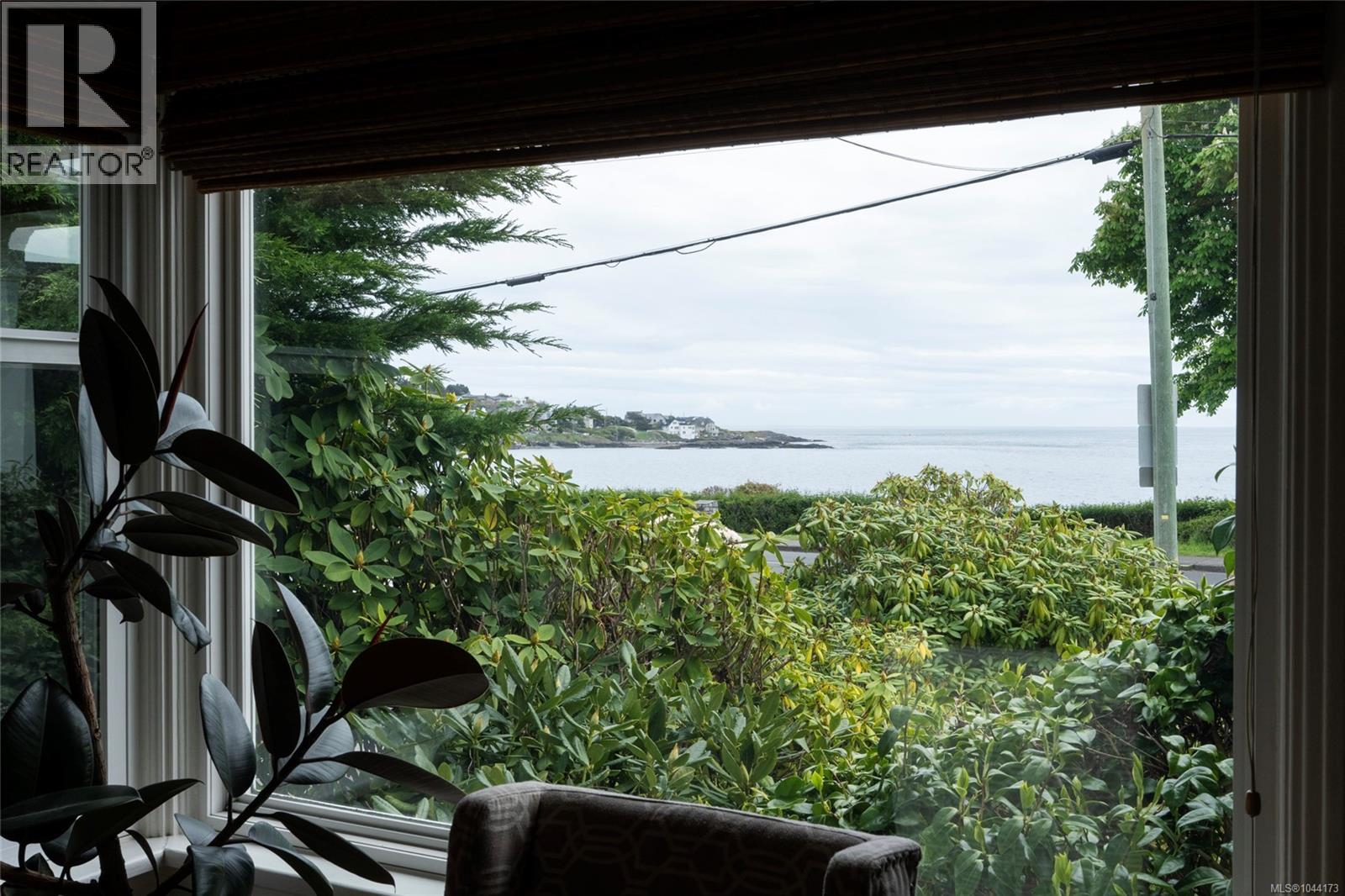 218 Beach Dr - 78
