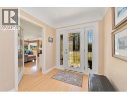 Bedroom - 218 Beach Dr, Oak Bay, BC V8S2M1 Photo 12