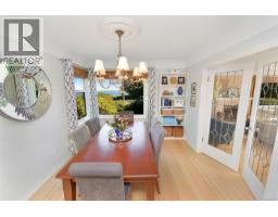 Entrance - 218 Beach Dr, Oak Bay, BC V8S2M1 Photo 21