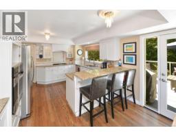 218 Beach Dr, Oak Bay, BC V8S2M1 Photo 24