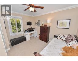 218 Beach Dr, Oak Bay, BC V8S2M1 Photo 43