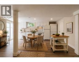218 Beach Dr, Oak Bay, BC V8S2M1 Photo 48