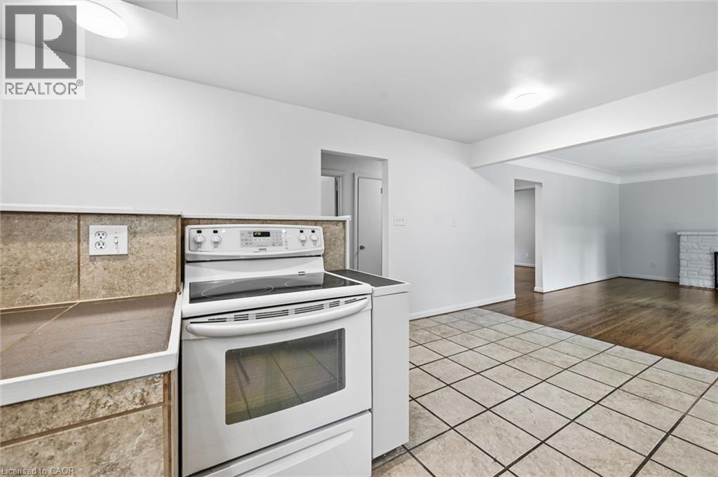 1483 AUGUSTINE Drive - Image 8