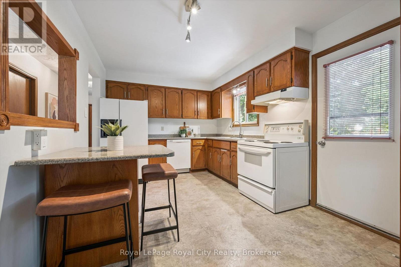 181 HARVARD ROAD - 11