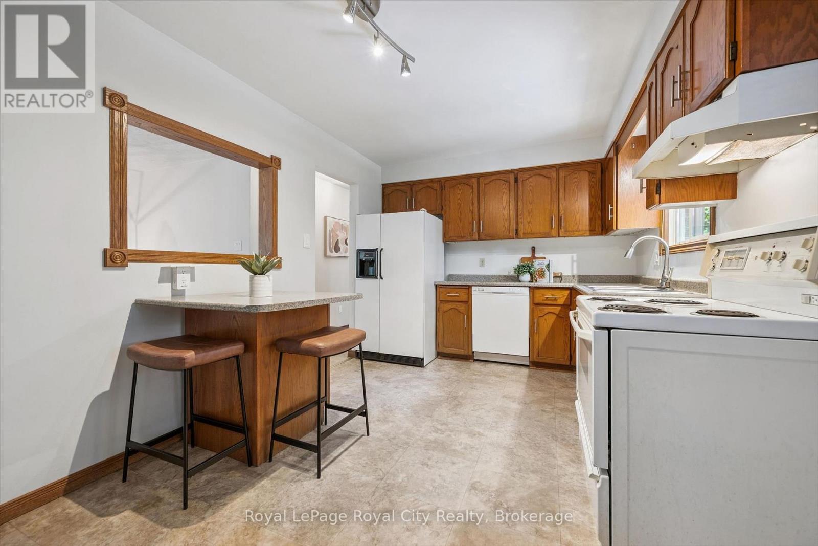 181 HARVARD ROAD - 12