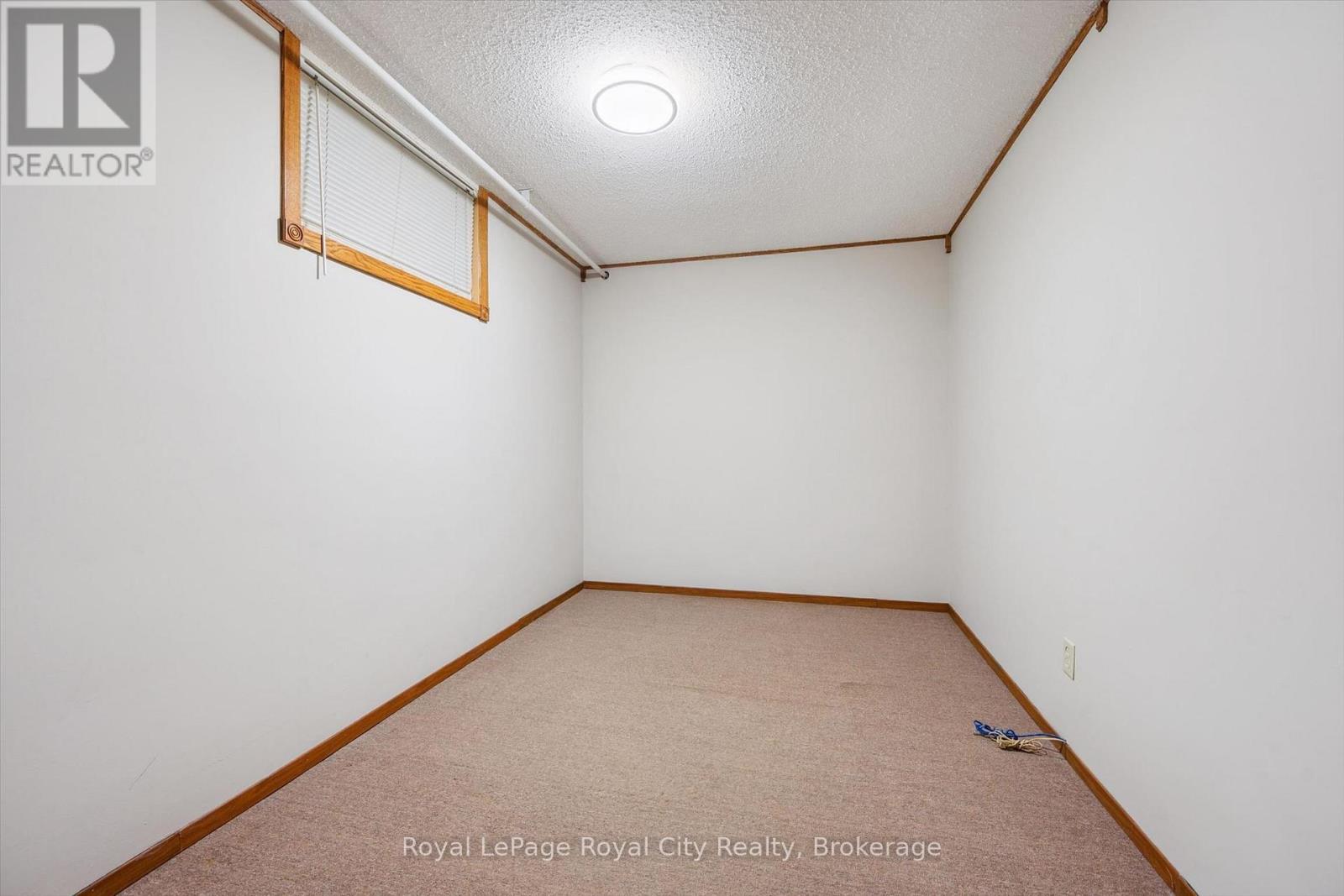 181 HARVARD ROAD - 32