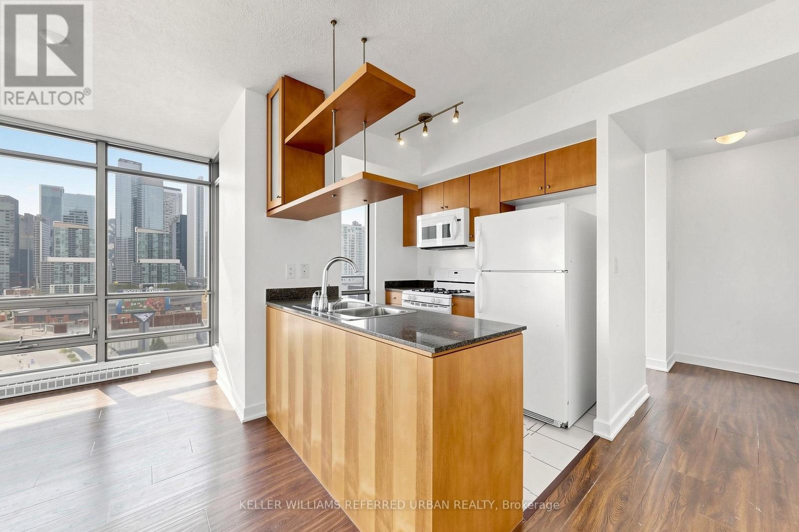 #1610 5 MARINER TERRACE - 13