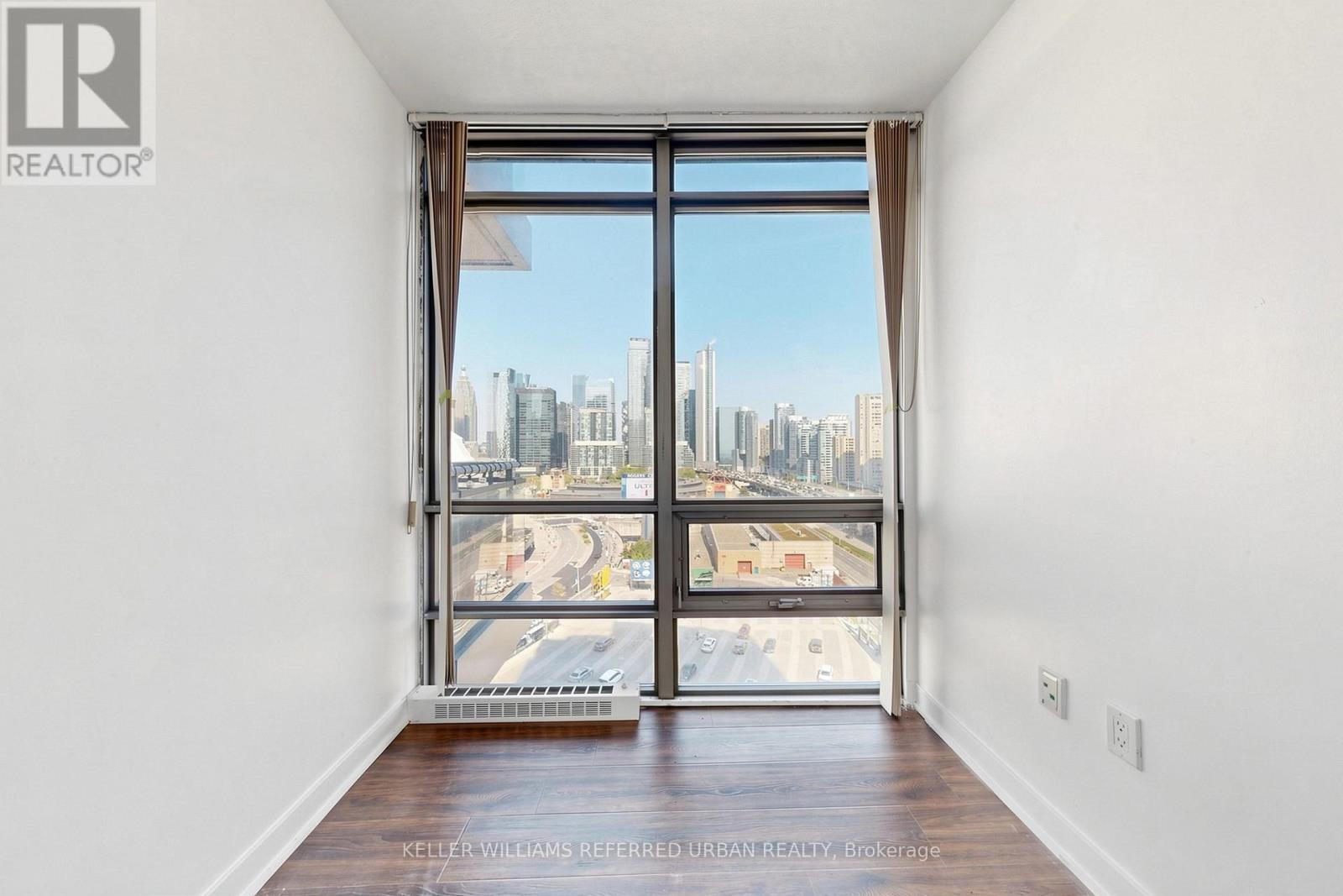 #1610 5 MARINER TERRACE - 22