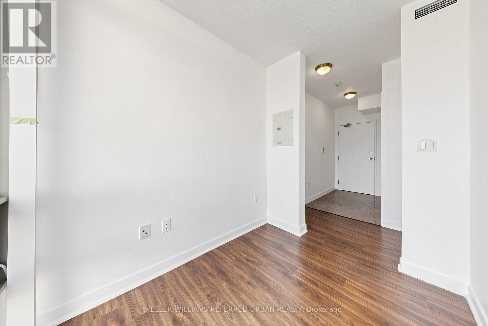 #1610 5 MARINER TERRACE - 23