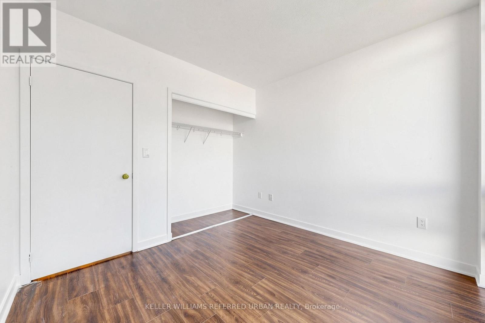 #1610 5 MARINER TERRACE - 26