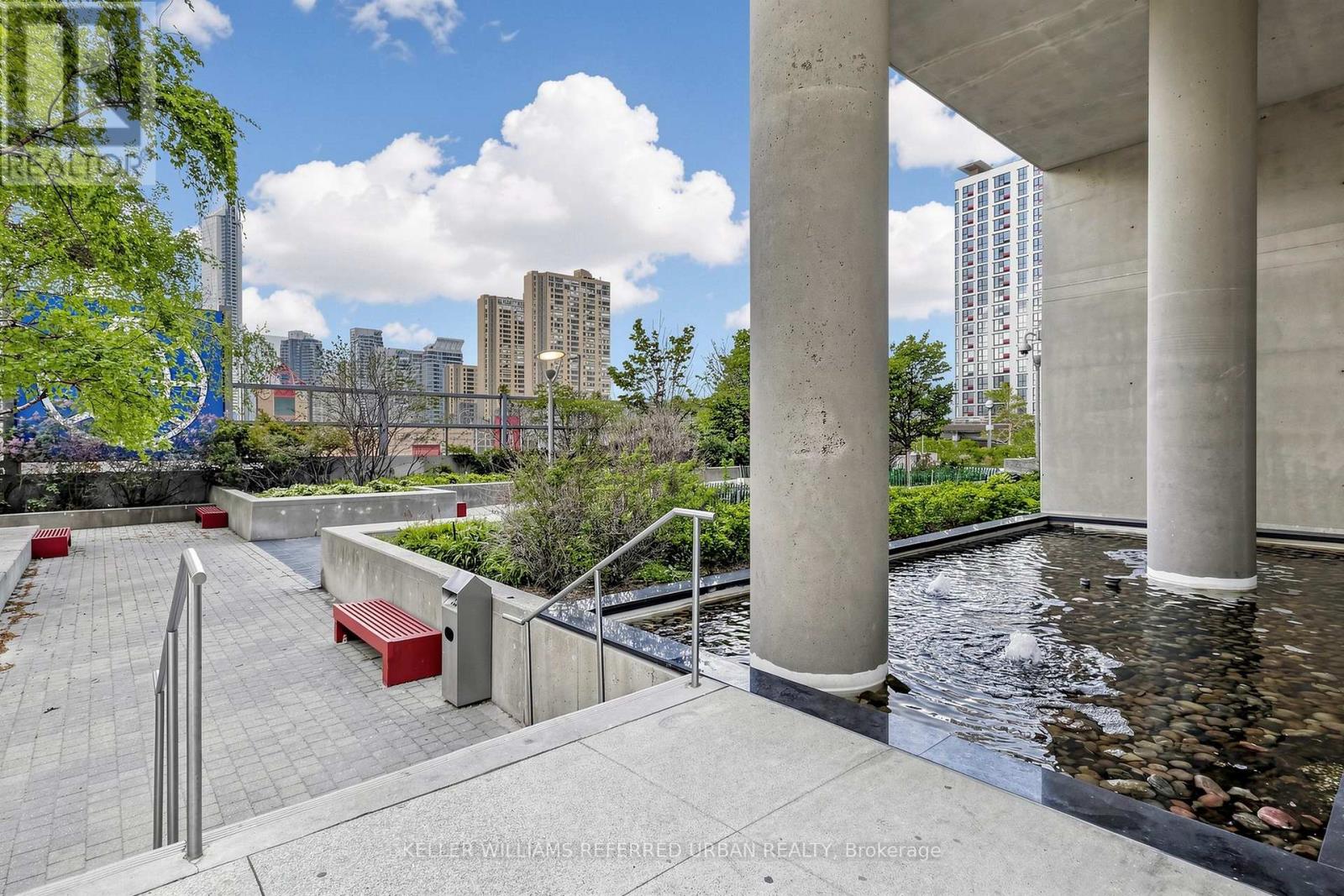 #1610 5 MARINER TERRACE - 47