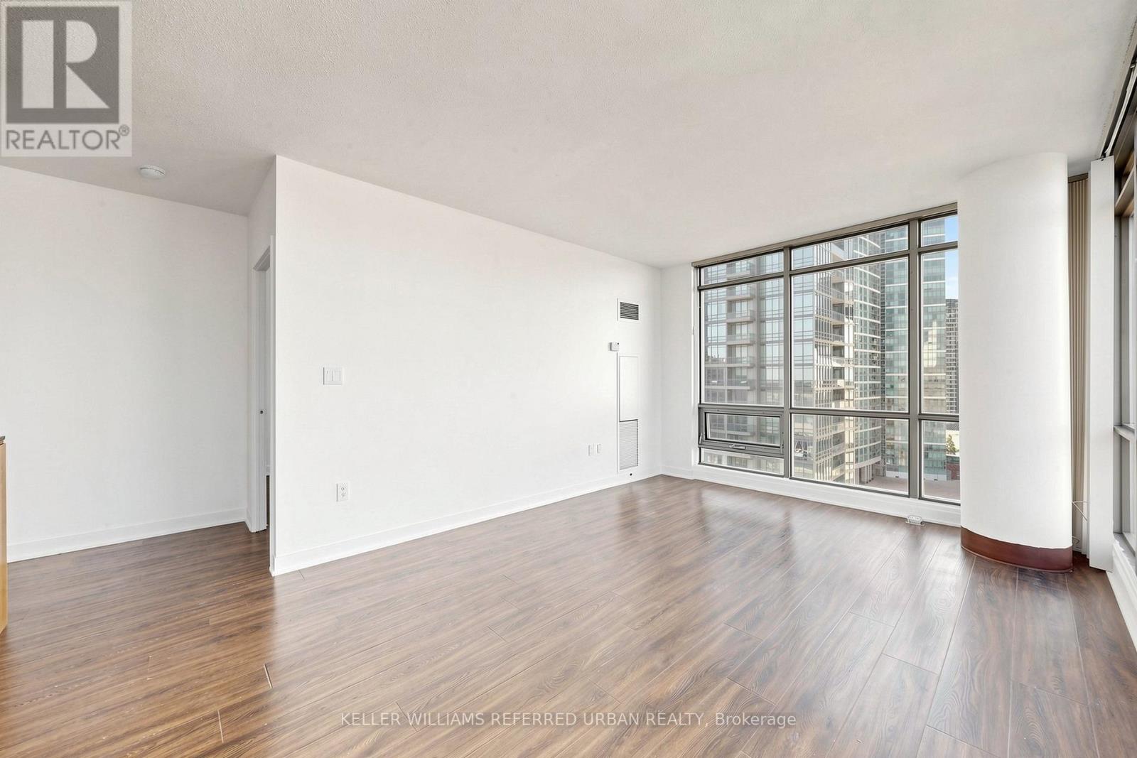 #1610 5 MARINER TERRACE - 9