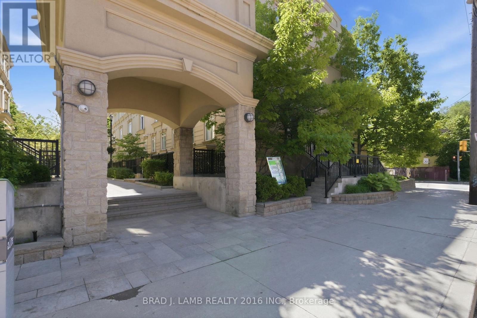 #29 80 CARR STREET - 22