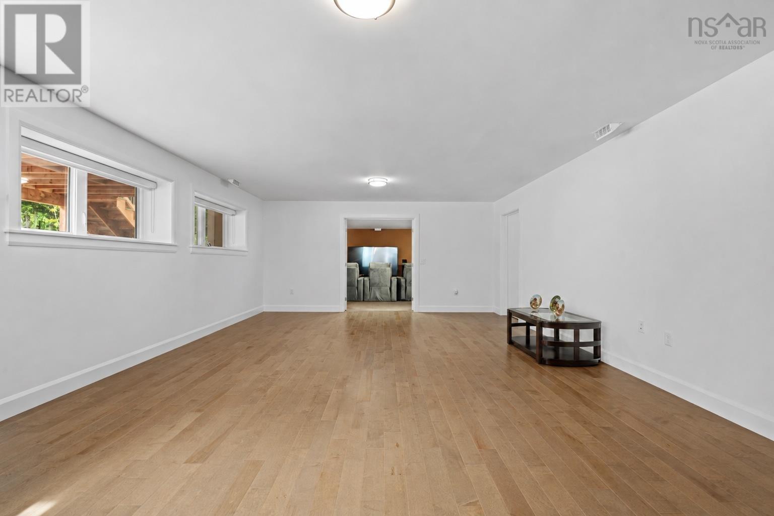 Property 31 of 49 of 156 Magenta Drive