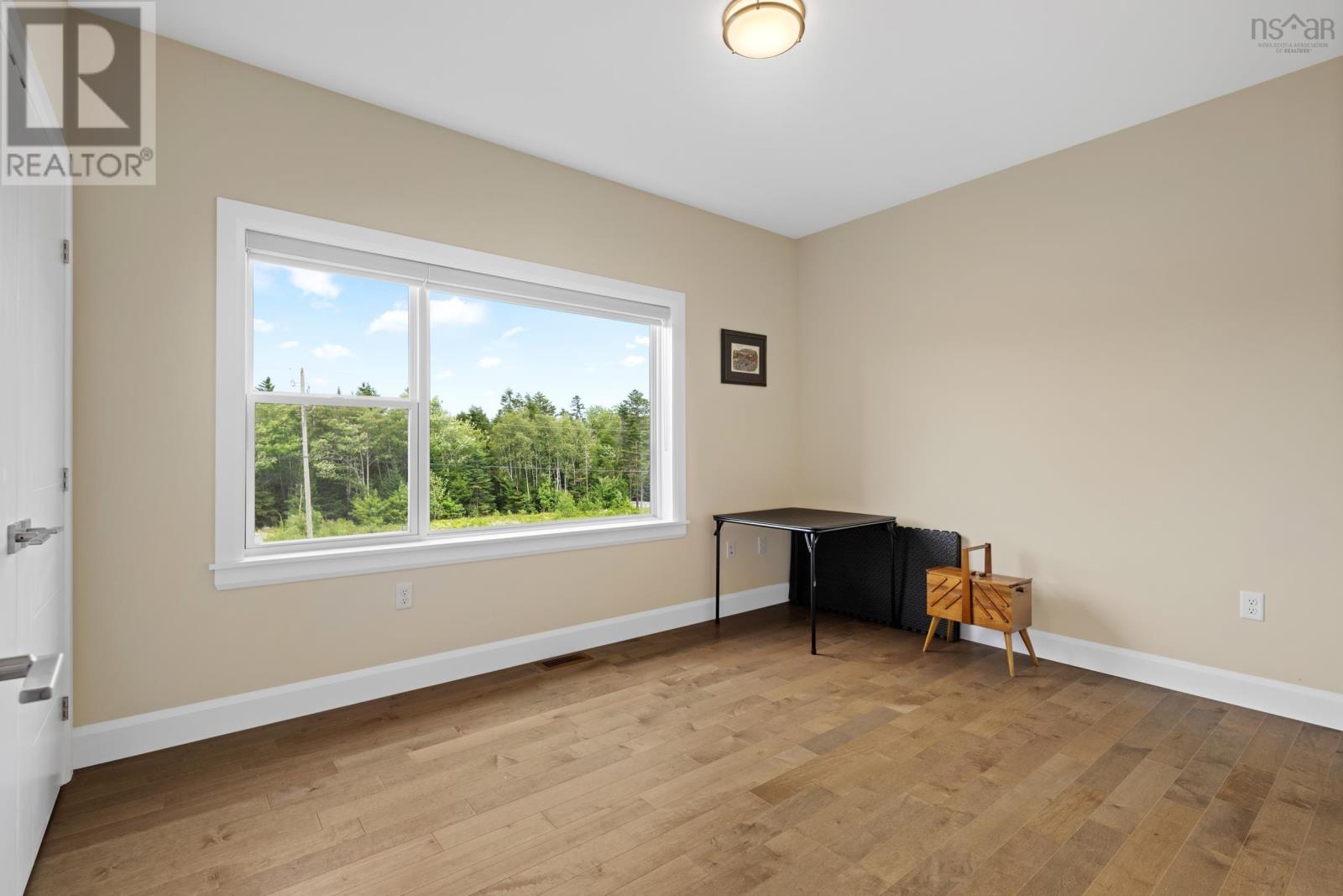 Property 30 of 49 of 156 Magenta Drive