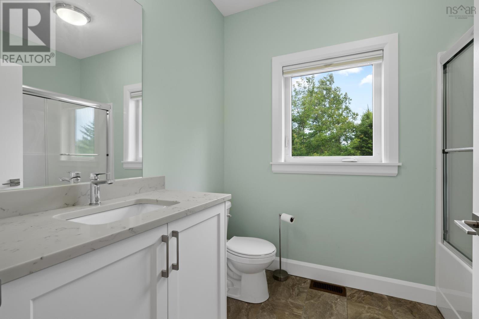 Property 29 of 49 of 156 Magenta Drive