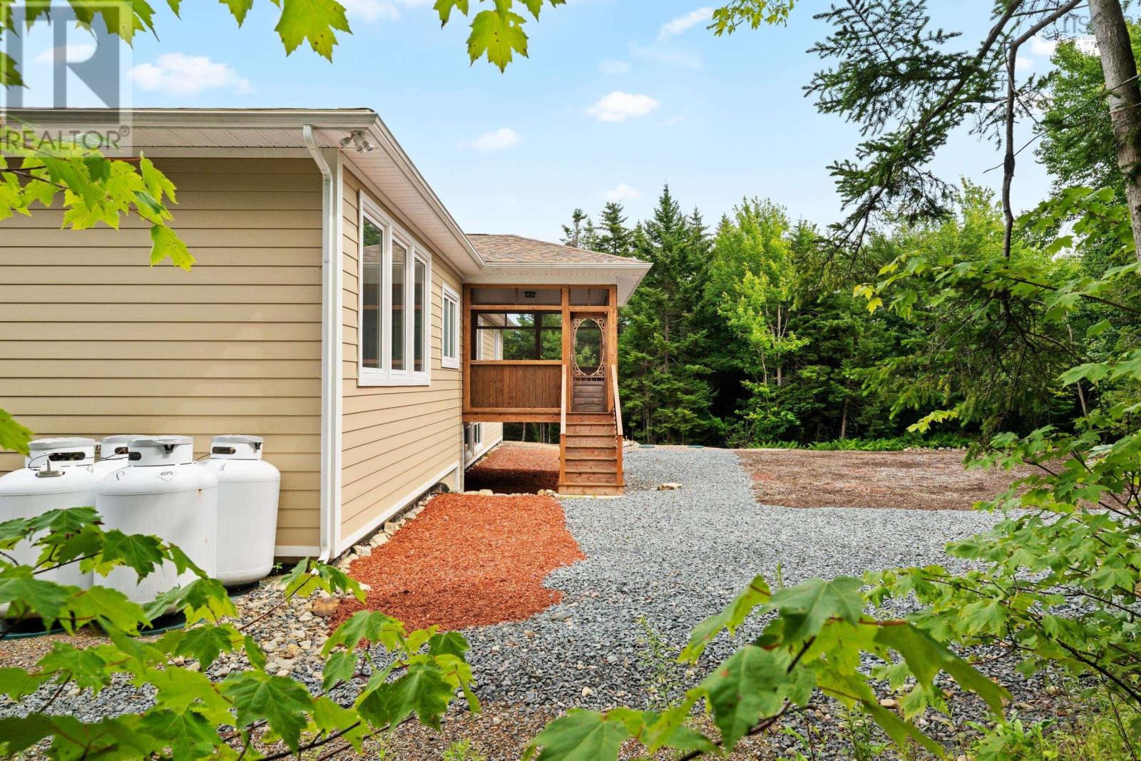 Property 43 of 49 of 156 Magenta Drive