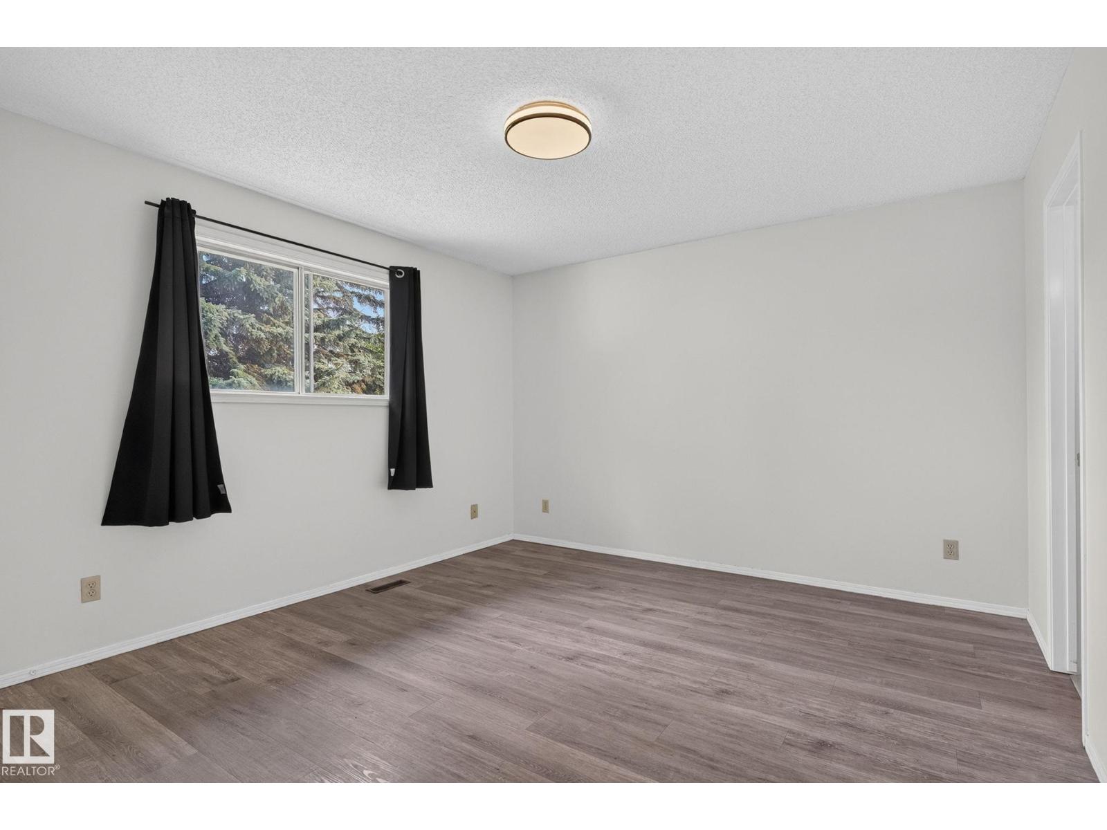 3722 34A AV NW NW - 13