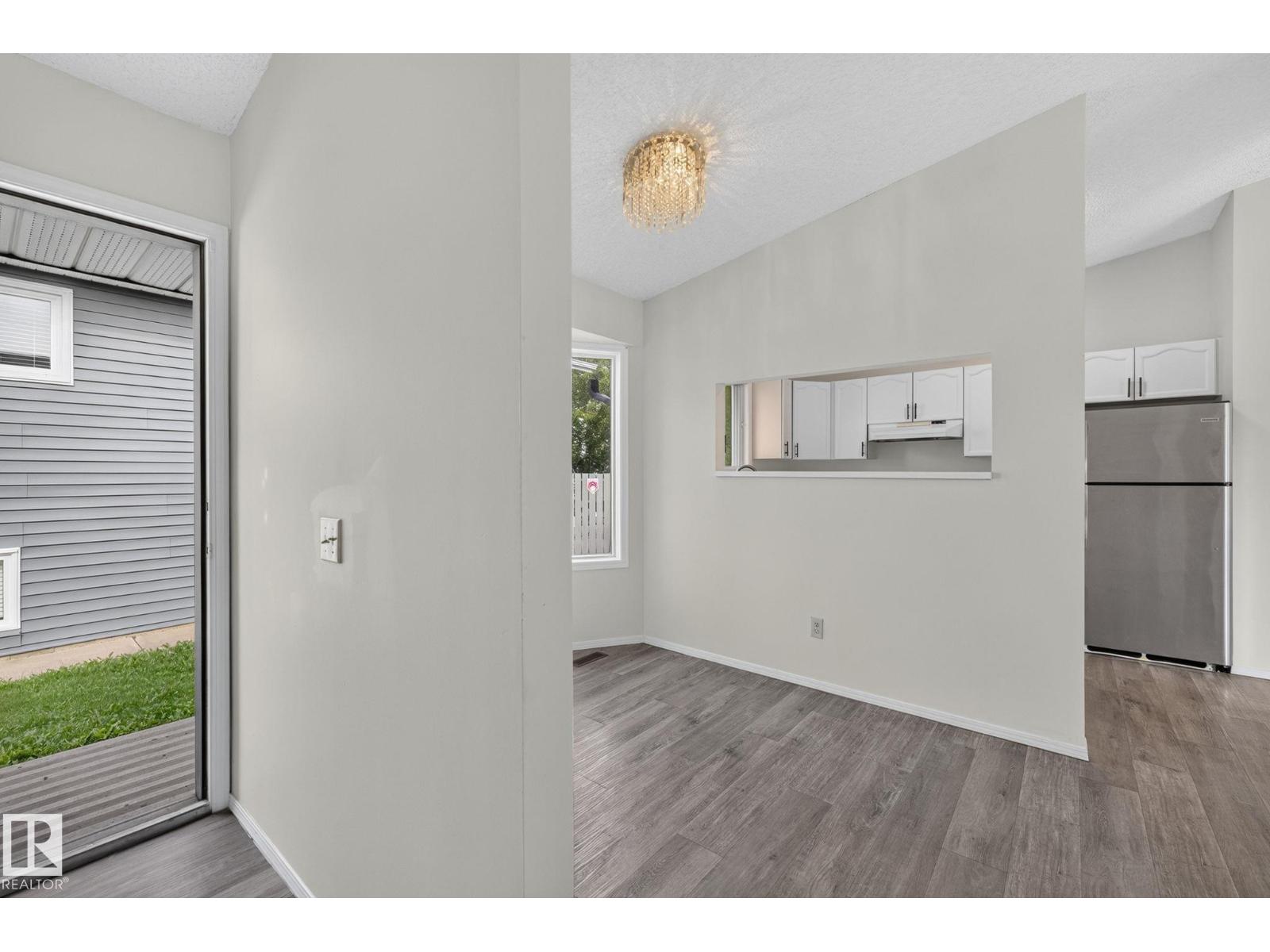 3722 34A AV NW NW - 18