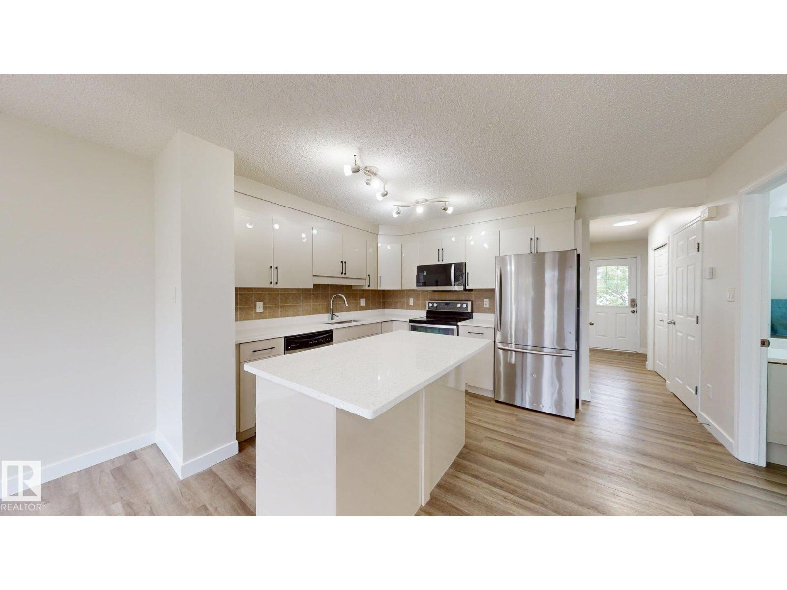 1150 37B AV NW, Tamarack, Edmonton photo 4