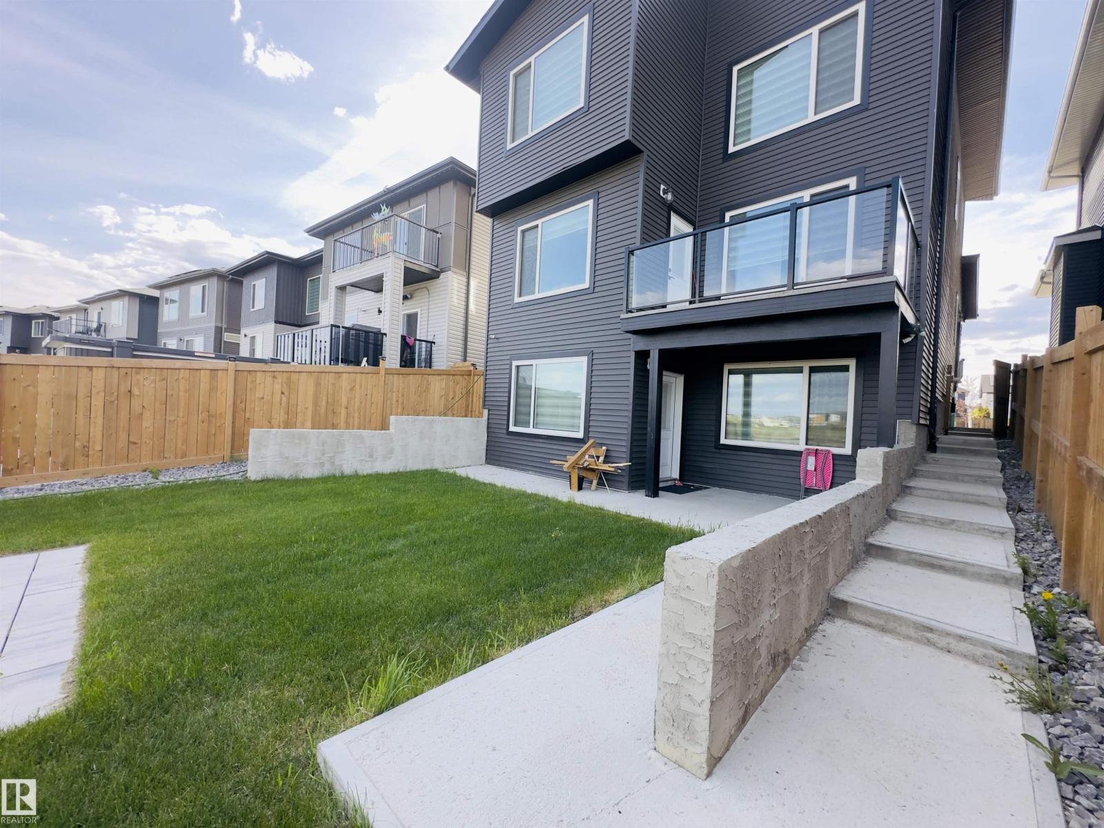 17315 68 ST NW - 18