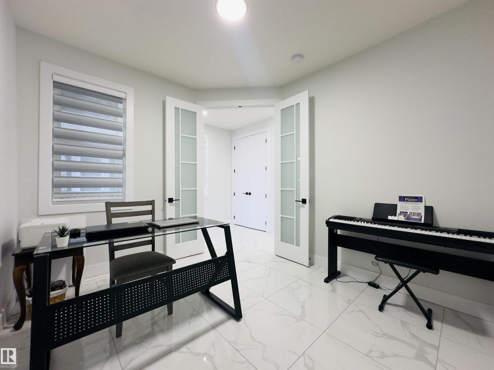 17315 68 ST NW - 35