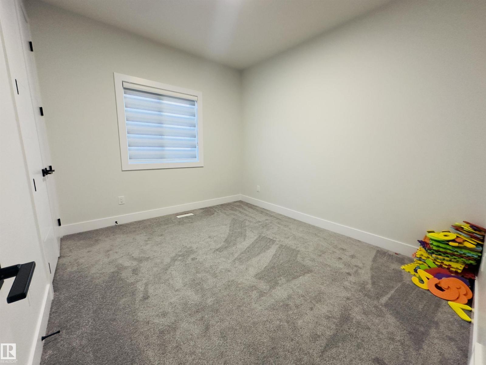 17315 68 ST NW - 52