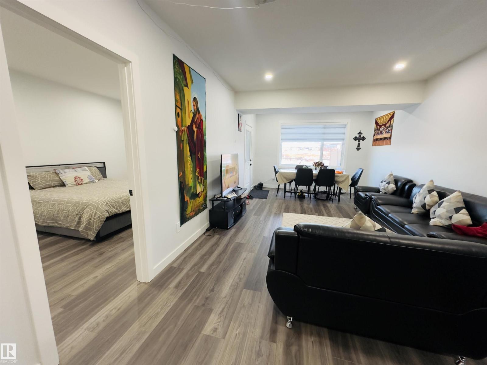17315 68 ST NW - 66