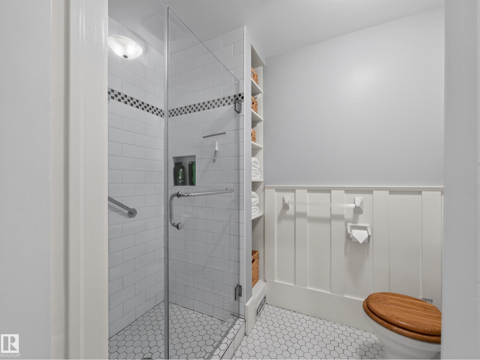 11108 64 ST NW - Image 21