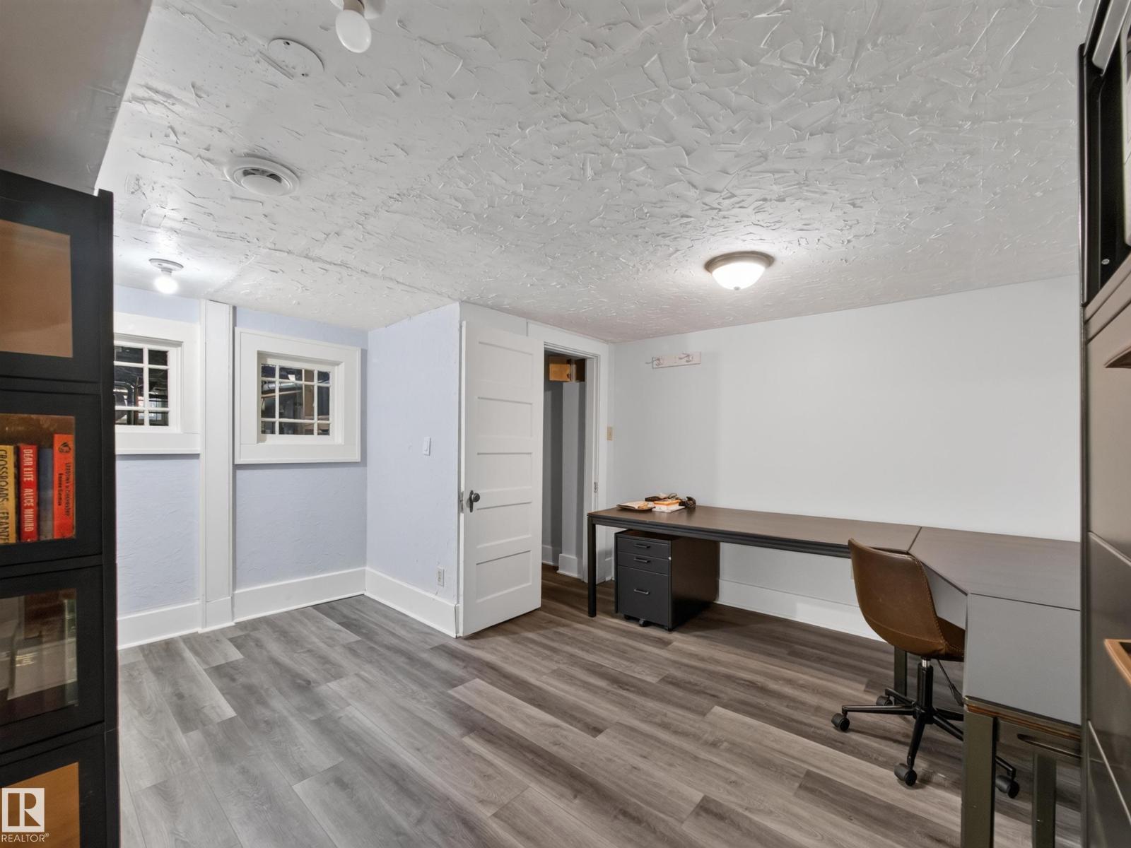 11108 64 ST NW - Image 40