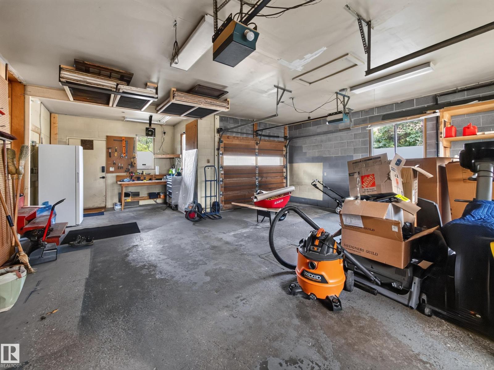 11108 64 ST NW - Image 42