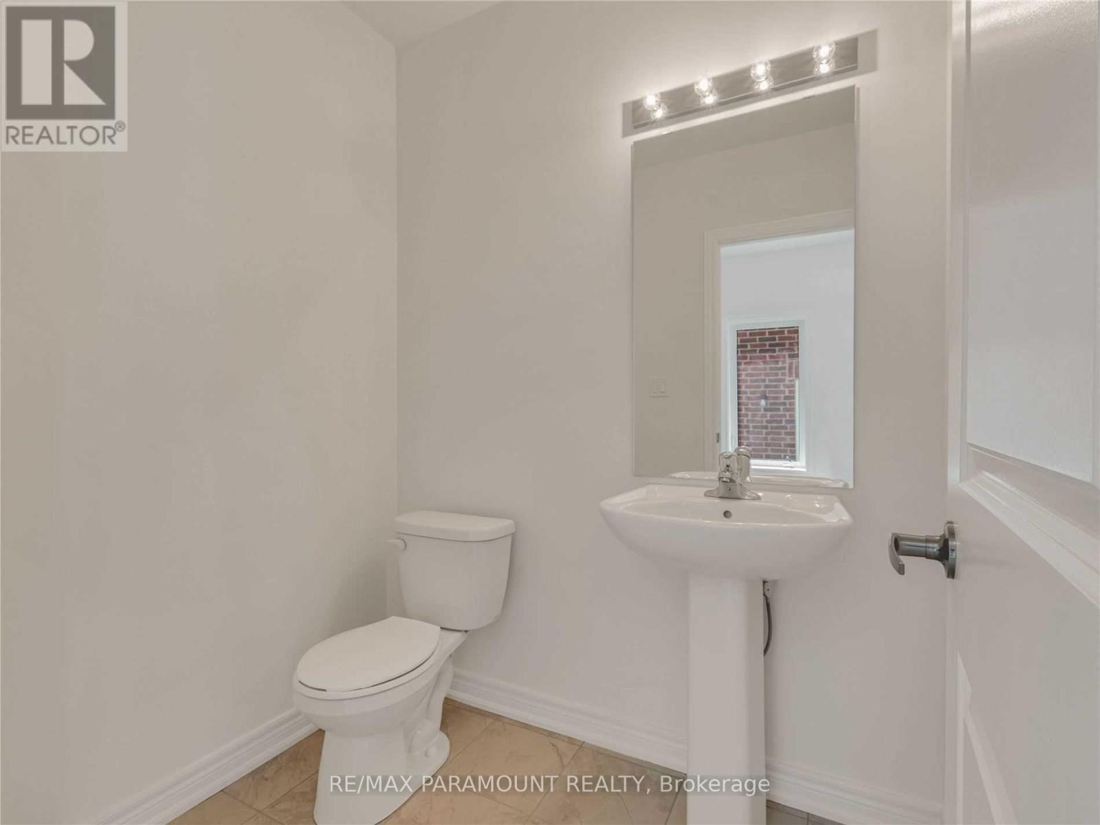 18 TAIT CRESCENT - 10