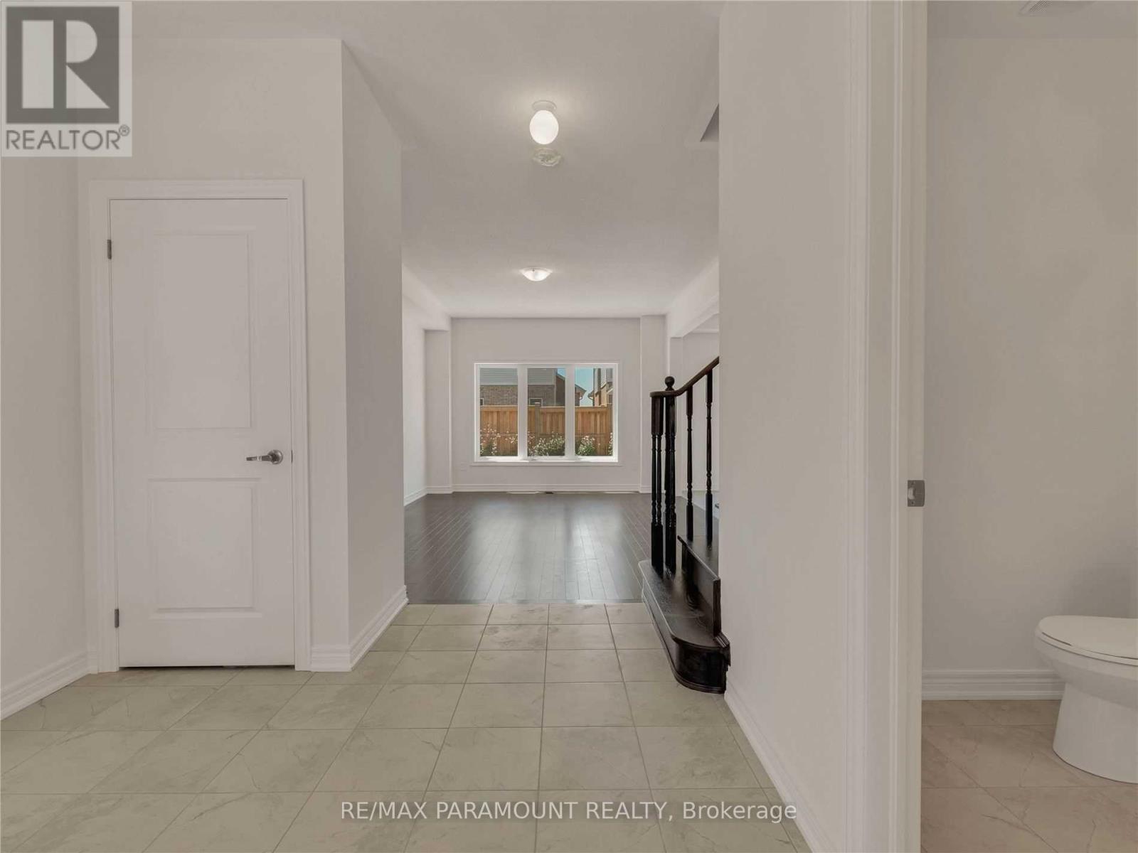 18 TAIT CRESCENT - 11
