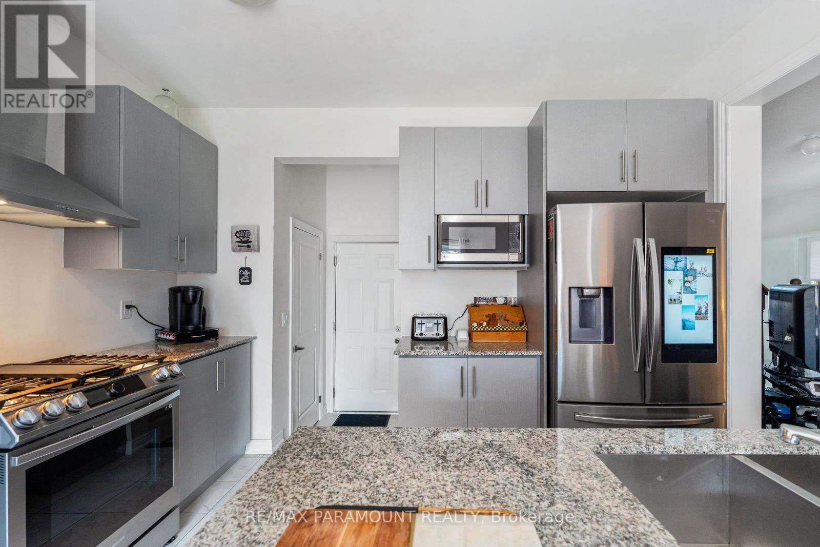 18 TAIT CRESCENT - 12