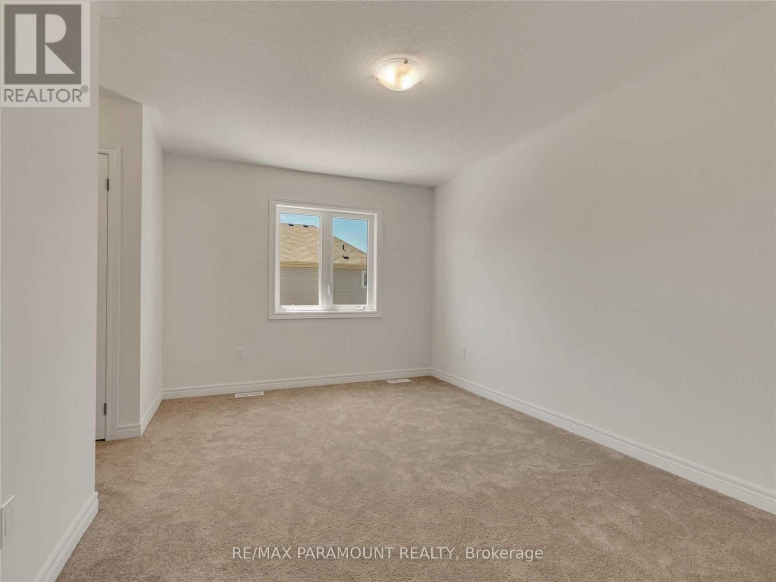 18 TAIT CRESCENT - 21