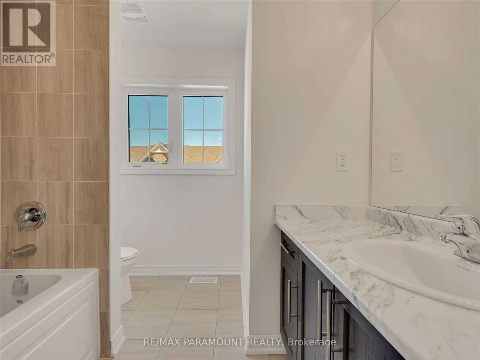 18 TAIT CRESCENT - 27