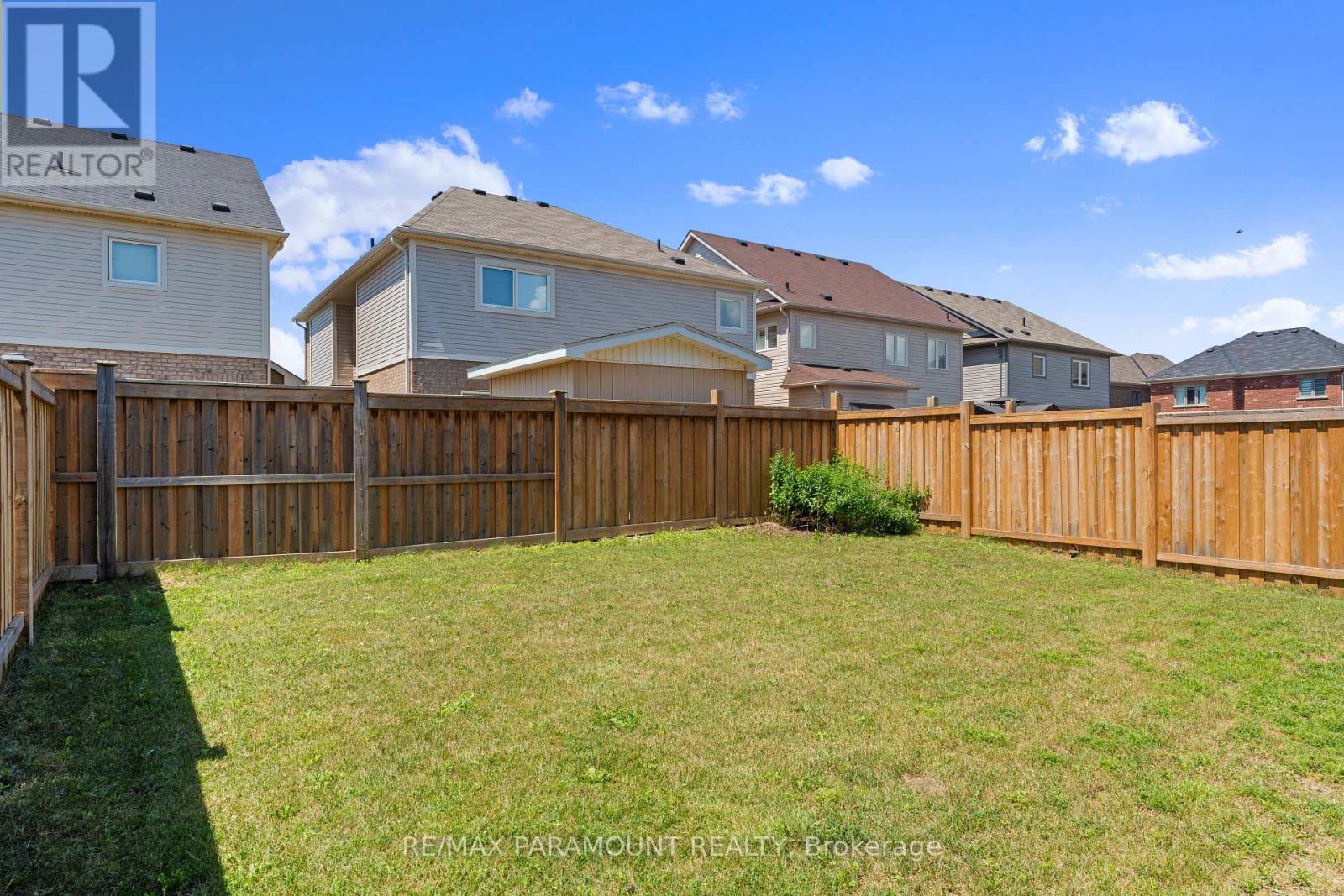 18 TAIT CRESCENT - 31