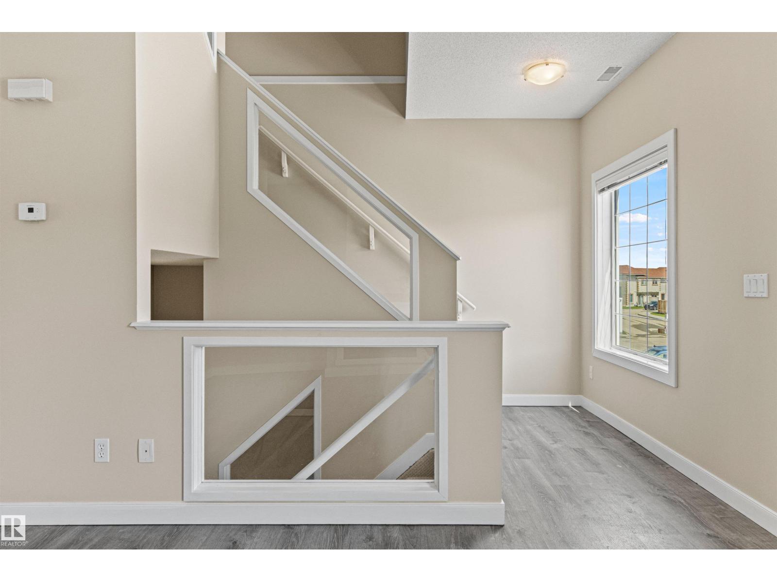 #39 13825 155 AV NW - Image 7